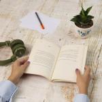 کتاب گیتار اثر ضحی کاظمی انتشارات کتاب کوچه